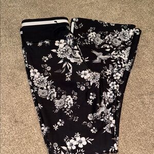 JOHNNY WAS Bee Active Babybell w/Side Slit Active Leggings Charcoal Dreamer Lg